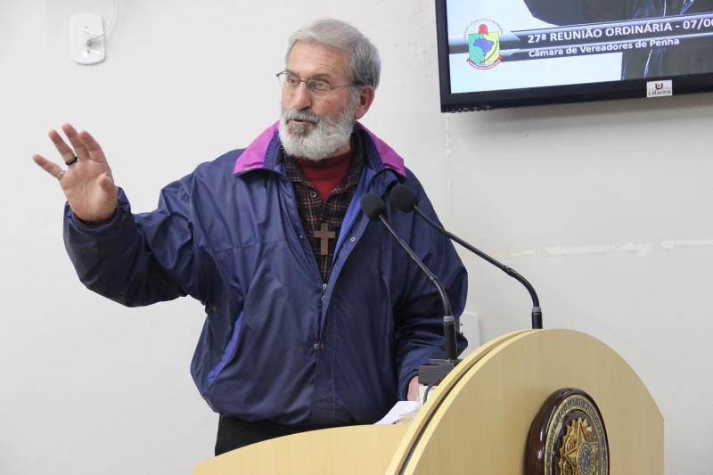 Monge André recebe moção de congratulações do Legislativo de Penha Monge André recebe moção de congratulações do Legislativo de Penha