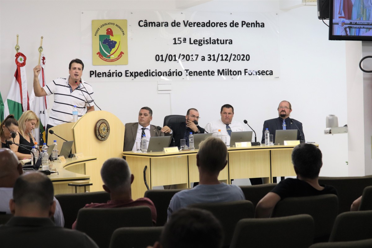 Contas do prefeito, no exercício de 2018, são aprovadas pelo Legislativo Penhense Contas do prefeito, no exercício de 2018, são aprovadas pelo Legislativo Penhense