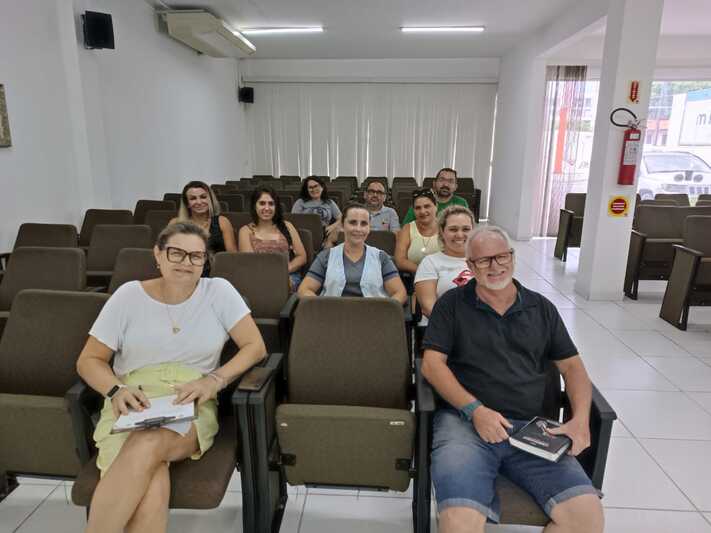 Legislativo Penhense dá início ao Programa Câmara Mirim 2023 Legislativo Penhense dá início ao Programa Câmara Mirim 2023