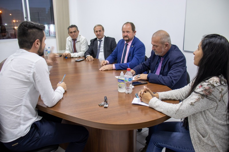 CPI da Educação é instalada na Câmara de Penha CPI da Educação é instalada na Câmara de Penha