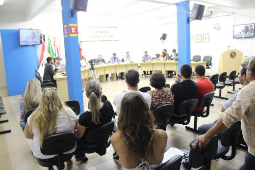 Reajuste dos professores segue para segunda votação nesta quinta