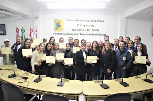 EJA de Penha recebe moção de aplausos