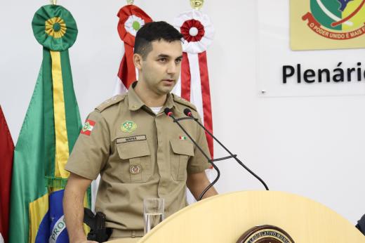 Parecer contrário ao projeto que autoriza desligamento da rede pública de água é derrubado