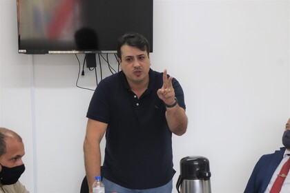 Vereadores e prefeito discutem contrato com a Águas de Penha