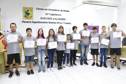 Vereadores mirins de Penha tomam posse nesta terça-feira (9)