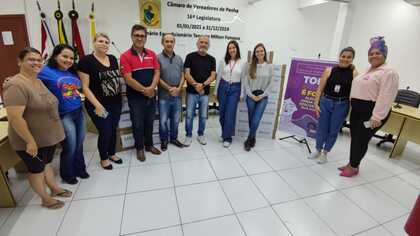 Procuradoria da Mulher faz entrega de absorventes higiênicos