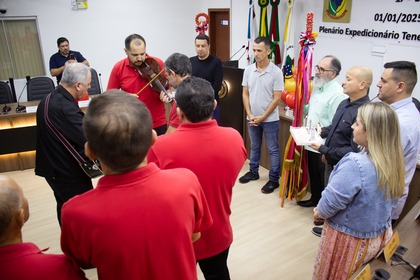 Câmara de Penha recepciona o imperador e a imperatriz da 189ª Festa do Divino Espírito Santo