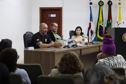 Medidas protetivas e enfrentamento à violência foram tema de roda de conversa na Câmara de Penha