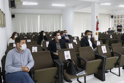 Reunião sobre o contrato com a Águas de Penha