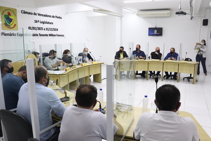 Reunião sobre o contrato com a Águas de Penha