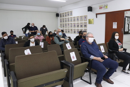 Reunião sobre o contrato com a Águas de Penha