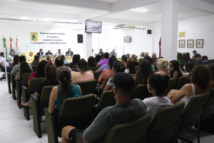 Votação da reposição salarial de servidores municipais e professores