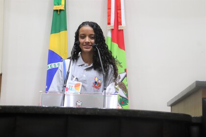 Vereadores mirins de Penha participam de Encontro Estadual