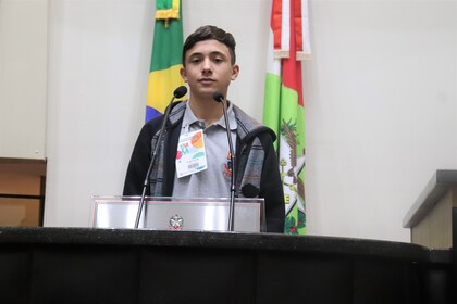 Vereadores mirins de Penha participam de Encontro Estadual